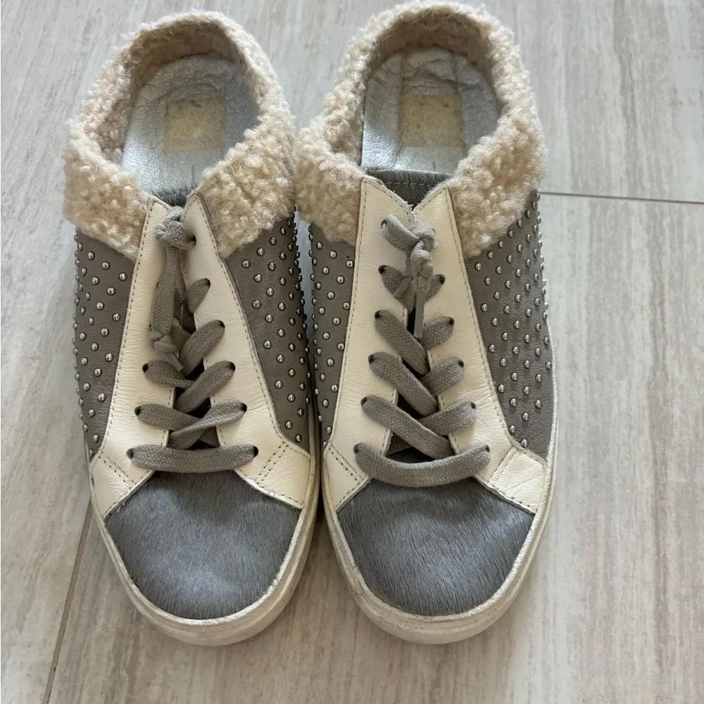 Dolce Vita Women’s Zeta Plush Slip On Sneaker Studded Gray Cream Size 7